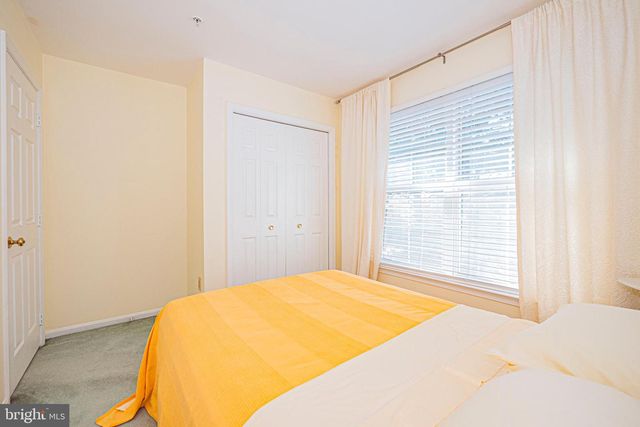 44186 SHADY GLEN TER, Ashburn, VA 20147