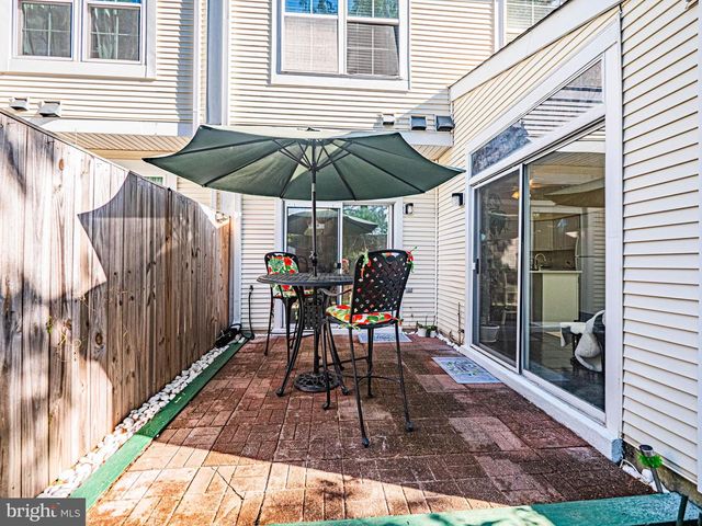 44186 SHADY GLEN TER, Ashburn, VA 20147