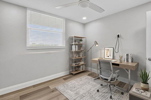 689 NE 6th Court 4030, Boynton Beach, FL 33435