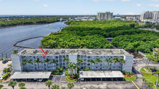 689 NE 6th Court 4030, Boynton Beach, FL 33435
