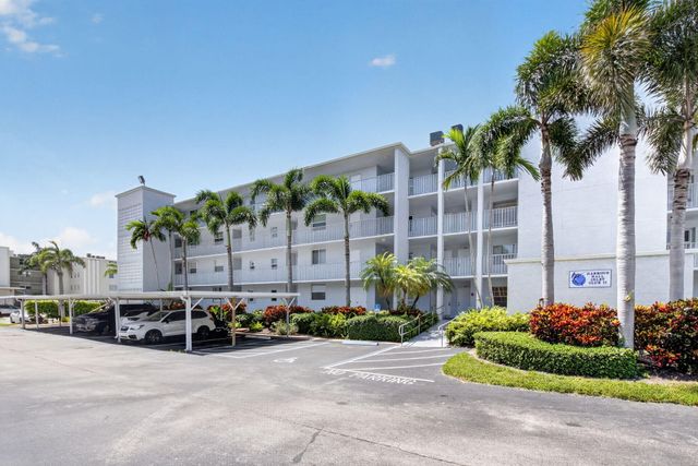 689 NE 6th Court 4030, Boynton Beach, FL 33435