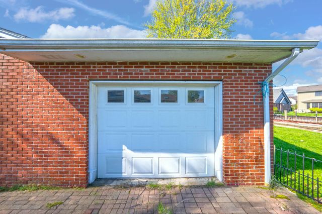 46891 Roselane Drive, Chesterfield Twp, MI 48047