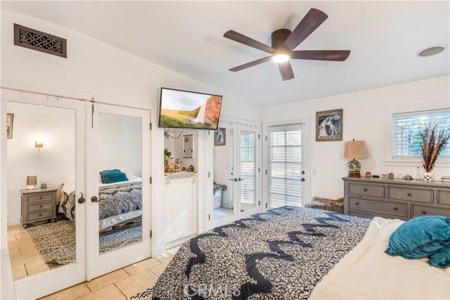 1027 S Live Oak Park, Fallbrook, CA 92028