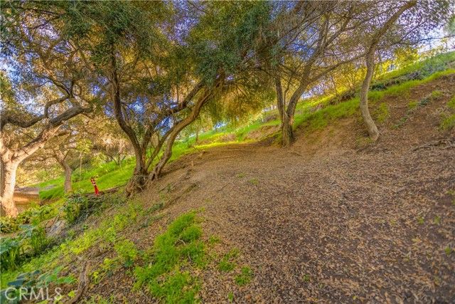 1027 S Live Oak Park, Fallbrook, CA 92028