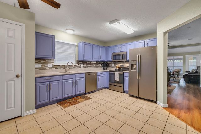 10240 Brea Canyon Road, Fort Worth, TX 76108