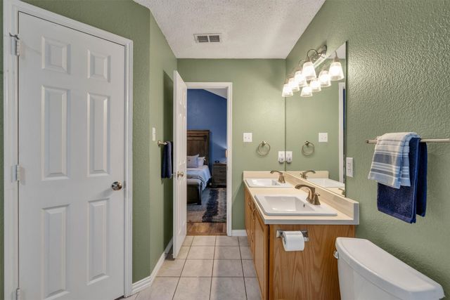 10240 Brea Canyon Road, Fort Worth, TX 76108