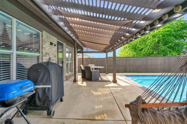 10240 Brea Canyon Road, Fort Worth, TX 76108