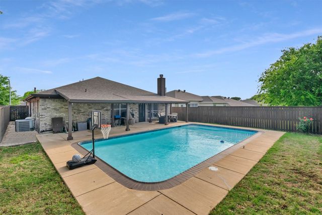 10240 Brea Canyon Road, Fort Worth, TX 76108