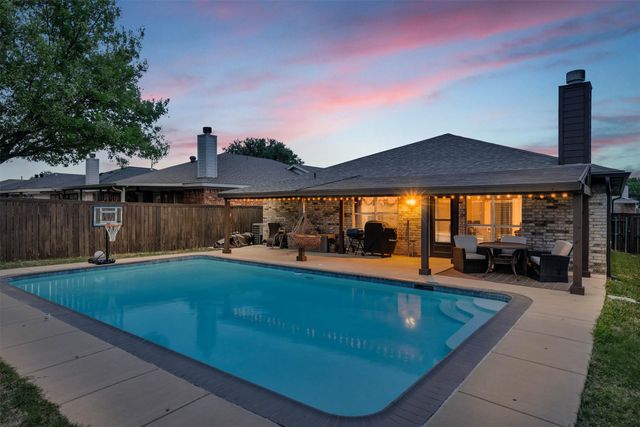 10240 Brea Canyon Road, Fort Worth, TX 76108