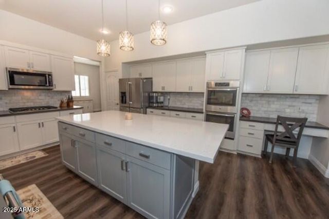 127 N DATE PALM Drive, Gilbert, AZ 85234