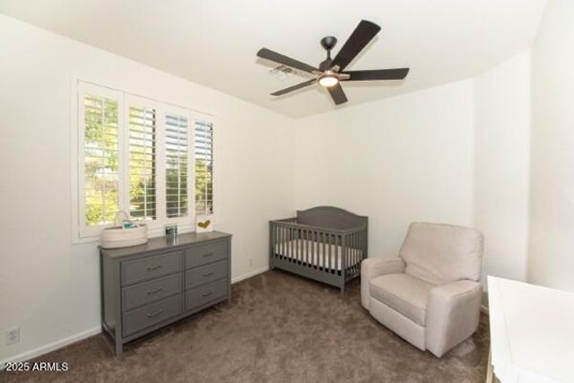 127 N DATE PALM Drive, Gilbert, AZ 85234