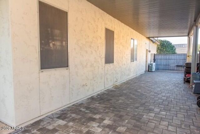 127 N DATE PALM Drive, Gilbert, AZ 85234