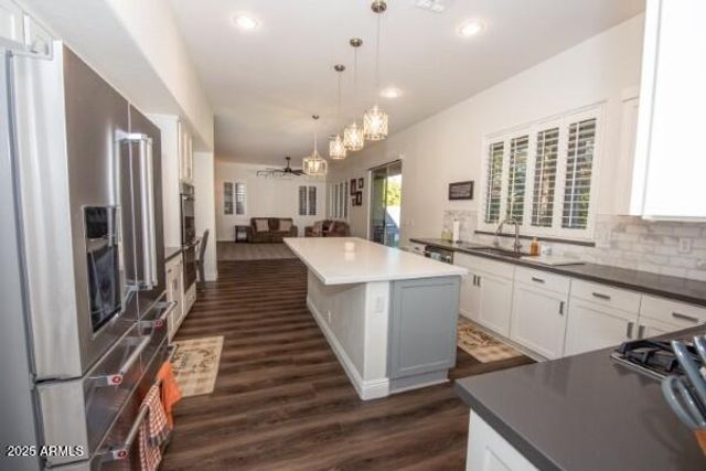 127 N DATE PALM Drive, Gilbert, AZ 85234