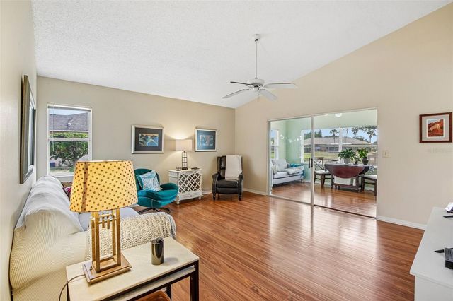1925 GRAND CYPRESS LANE, Sun City Center, FL 33573
