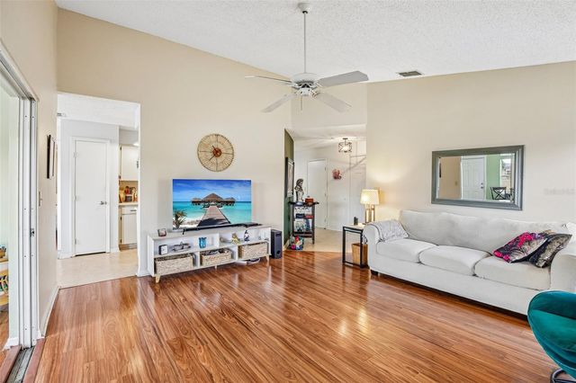 1925 GRAND CYPRESS LANE, Sun City Center, FL 33573