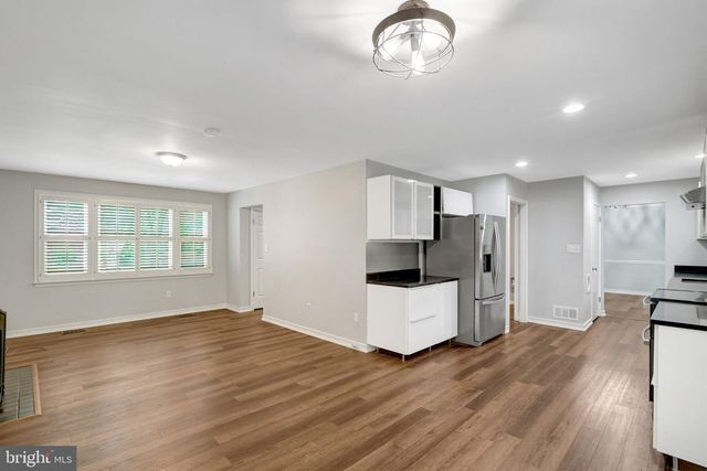 7217 RESERVATION DR, Springfield, VA 22153