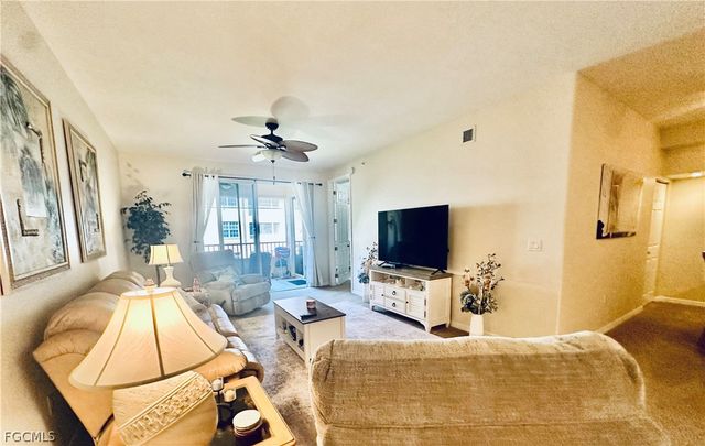 1133 Van Loon Commons CIR 203, Cape Coral, FL 33909