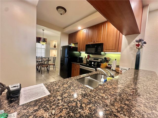 1133 Van Loon Commons CIR 203, Cape Coral, FL 33909