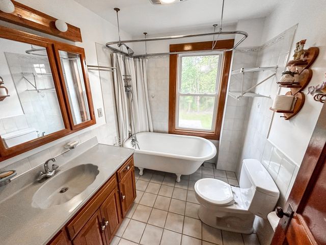 4 Lafrance Drive, Hudson, MA 01749