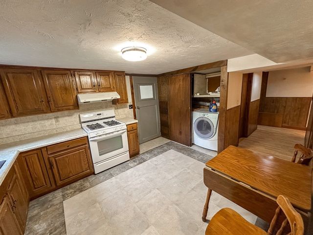 4 Lafrance Drive, Hudson, MA 01749