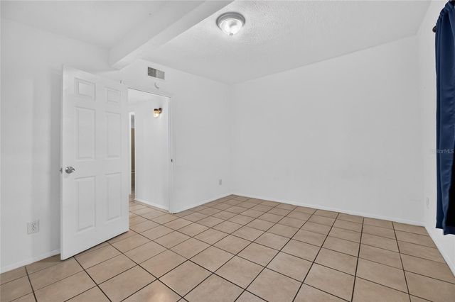 8726 & 8728 N 48TH STREET, Tampa, FL 33617