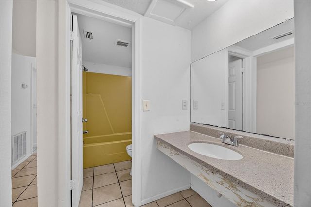 8726 & 8728 N 48TH STREET, Tampa, FL 33617