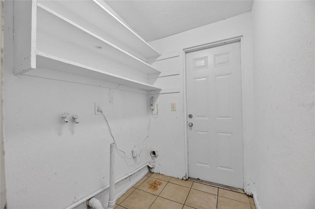 8726 & 8728 N 48TH STREET, Tampa, FL 33617