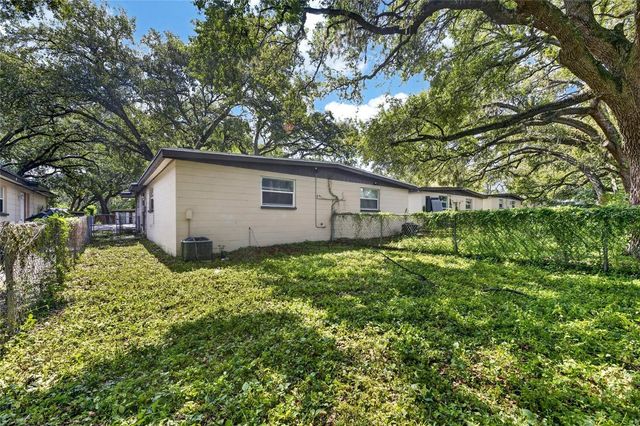 8726 & 8728 N 48TH STREET, Tampa, FL 33617
