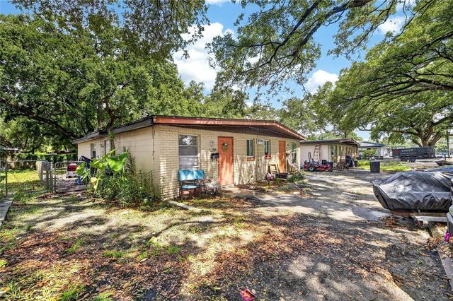 8726 & 8728 N 48TH STREET, Tampa, FL 33617