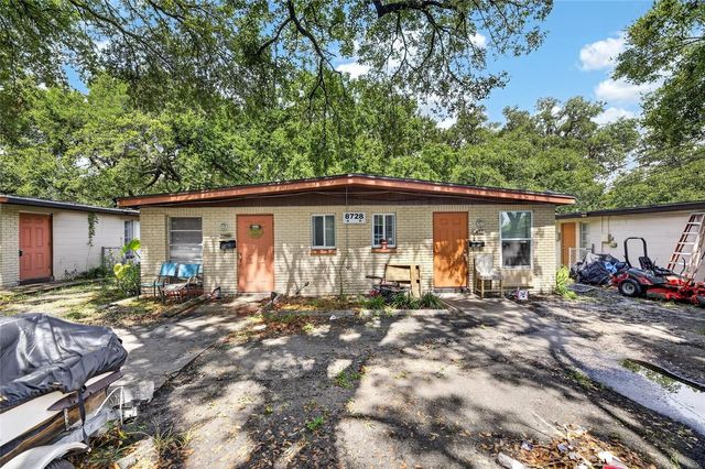 8726 & 8728 N 48TH STREET, Tampa, FL 33617