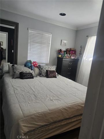 6700 10th, Los Angeles, CA 90043