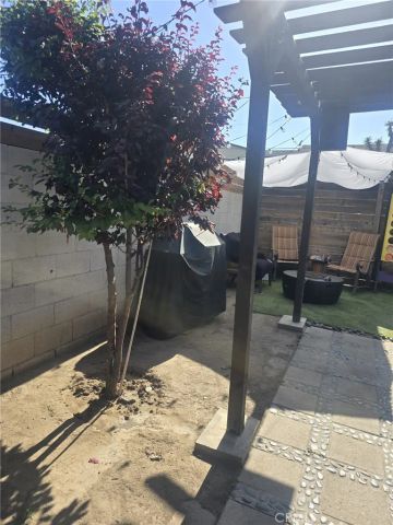 6700 10th, Los Angeles, CA 90043