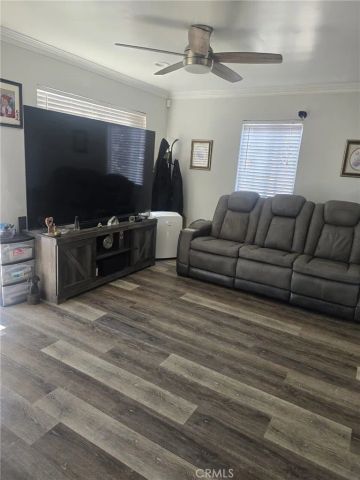 6700 10th, Los Angeles, CA 90043