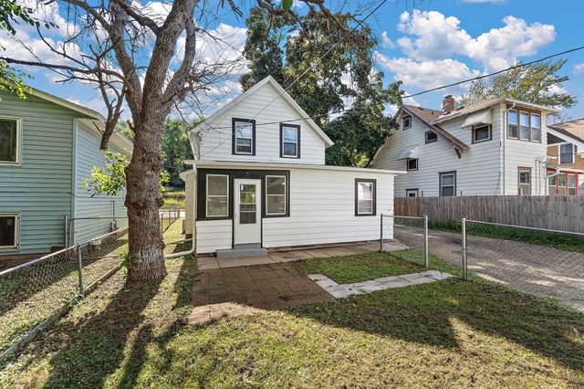 303 Cesar Chavez Street, Saint Paul, MN 55107