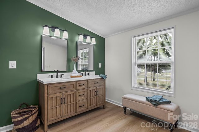 625 Lakeview Road, Salisbury, NC 28147