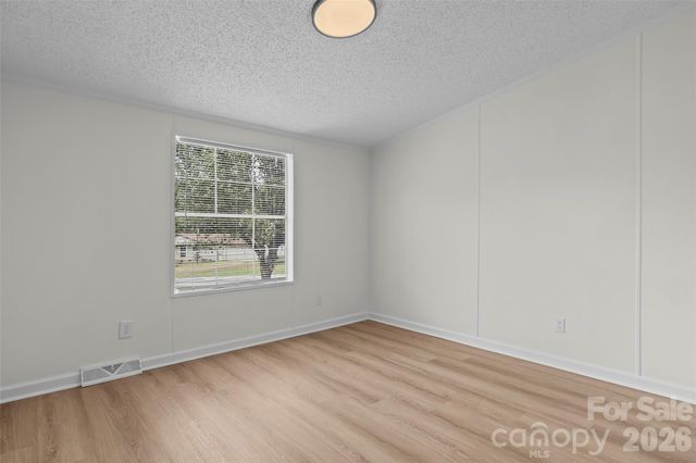 625 Lakeview Road, Salisbury, NC 28147