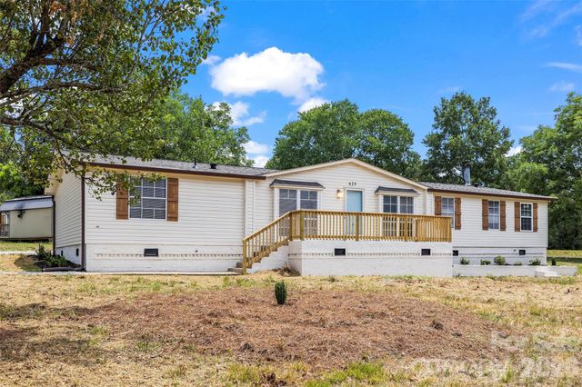 625 Lakeview Road, Salisbury, NC 28147