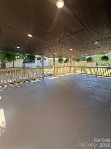 625 Lakeview Road, Salisbury, NC 28147