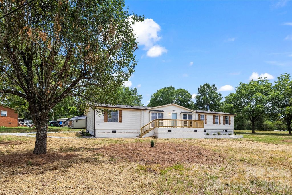 625 Lakeview Road, Salisbury, NC 28147