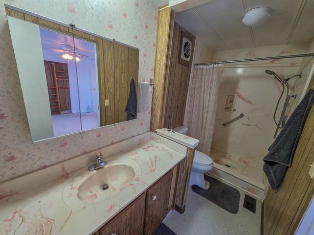 989 Rogue lea Lane, Grants Pass, OR 97526