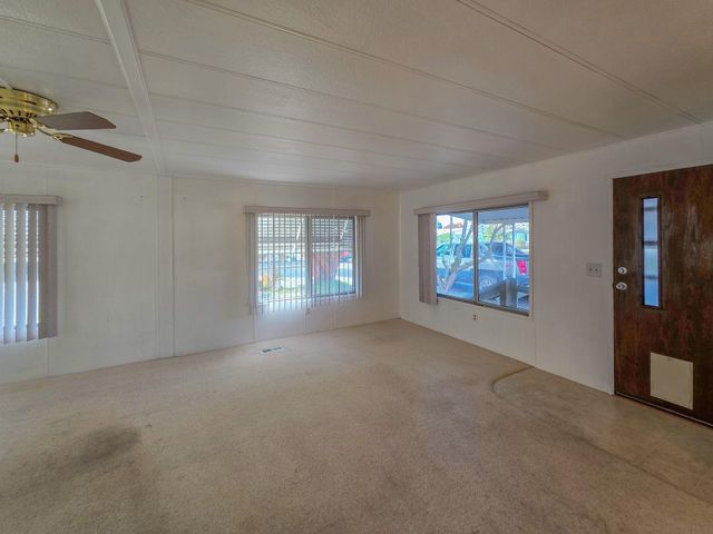 989 Rogue lea Lane, Grants Pass, OR 97526