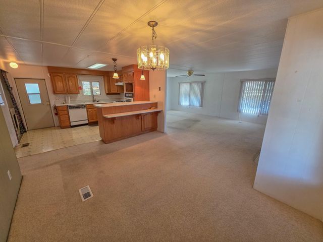 989 Rogue lea Lane, Grants Pass, OR 97526