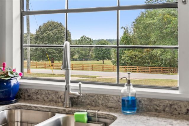 1689 Old State Road, Pendergrass, GA 30567