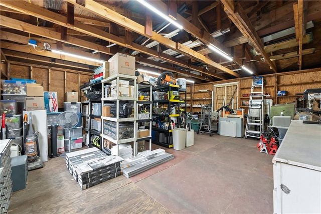 1689 Old State Road, Pendergrass, GA 30567