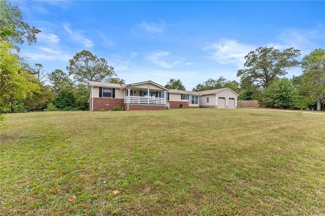1689 Old State Road, Pendergrass, GA 30567