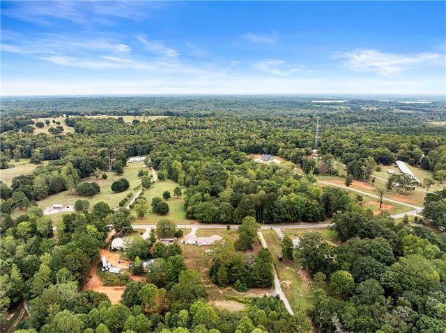 1689 Old State Road, Pendergrass, GA 30567
