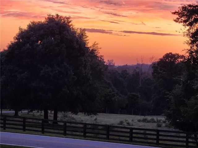 1689 Old State Road, Pendergrass, GA 30567