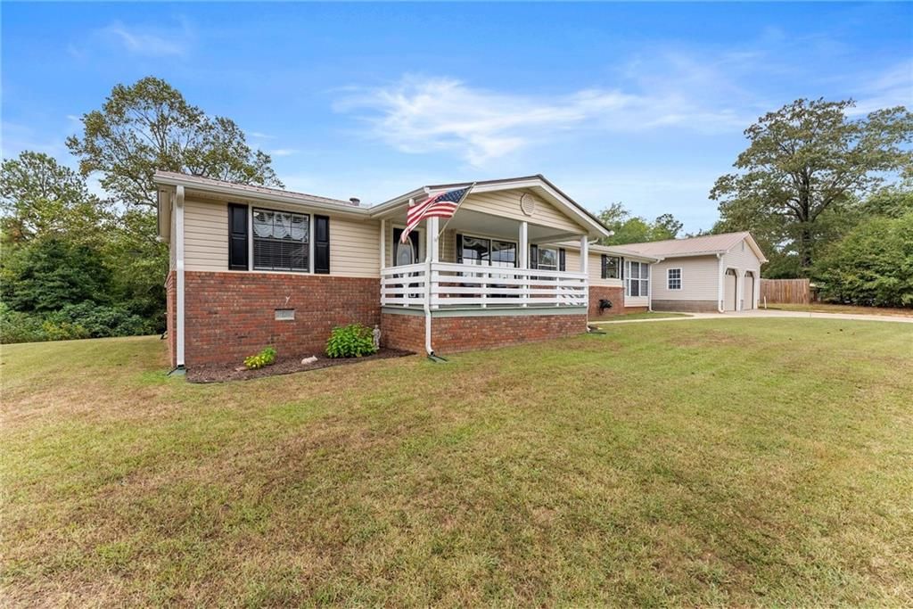 1689 Old State Road, Pendergrass, GA 30567
