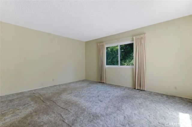22040 Tiara Street, Woodland Hills, CA 91367