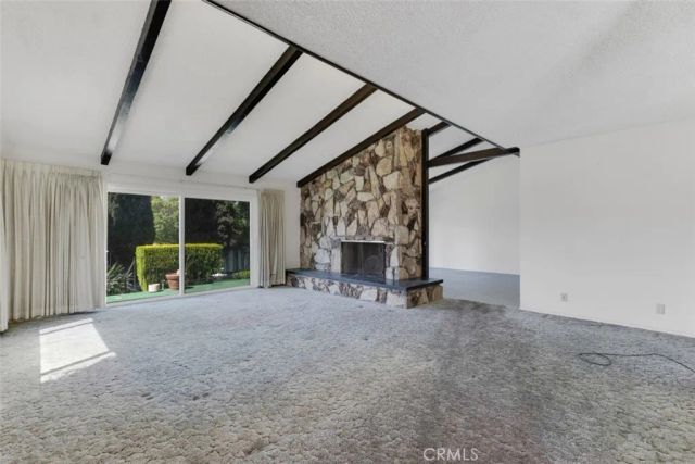 22040 Tiara Street, Woodland Hills, CA 91367